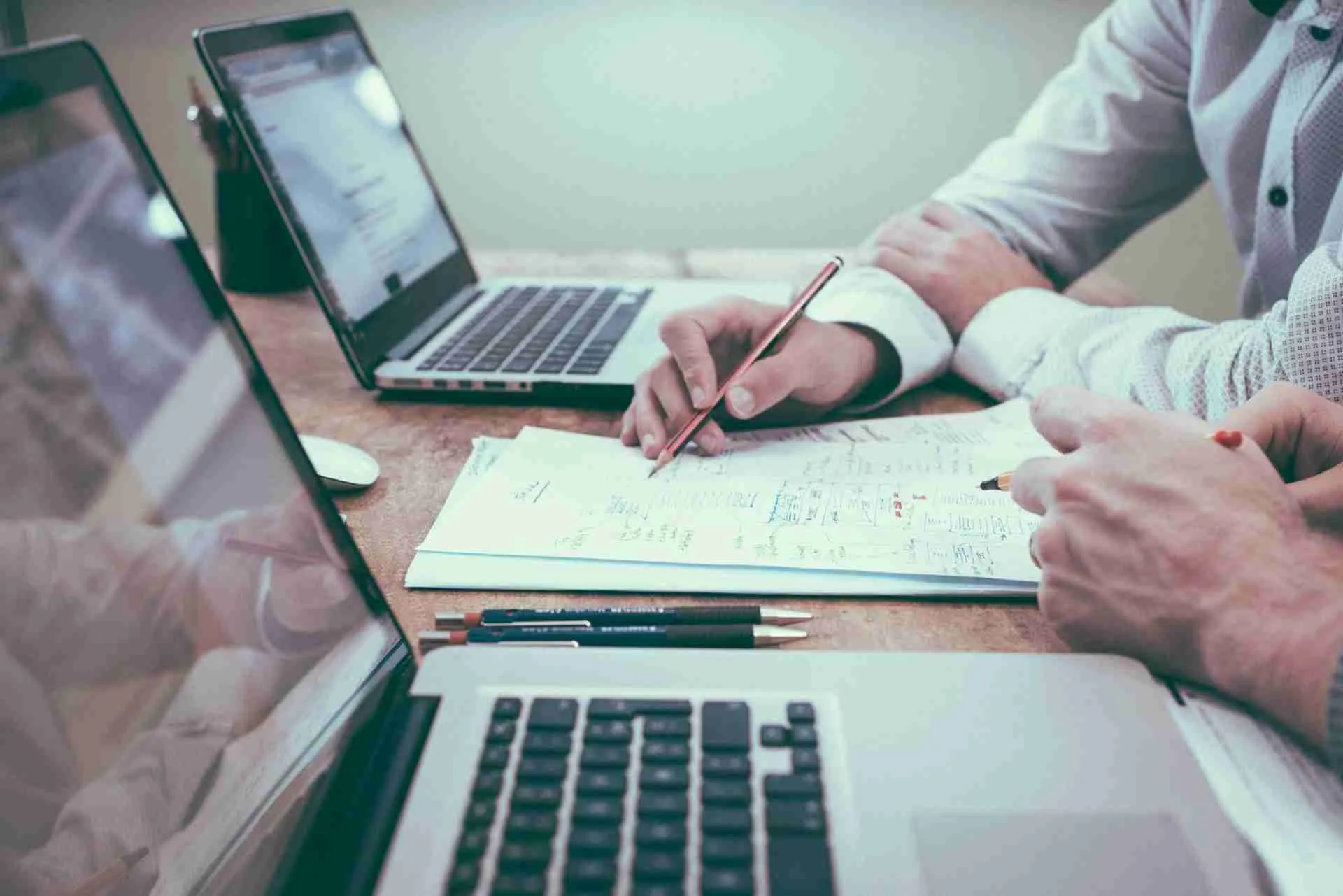 Unleashing the Power of AI in Your Marketing Strategy for Better ROI